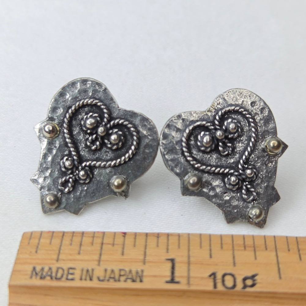 Vintage Style Silver Tone Hammered Heart Stud Earrings Rope Detail Southwestern